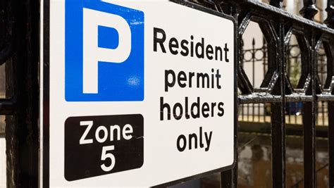 How to get a resident parking permit .